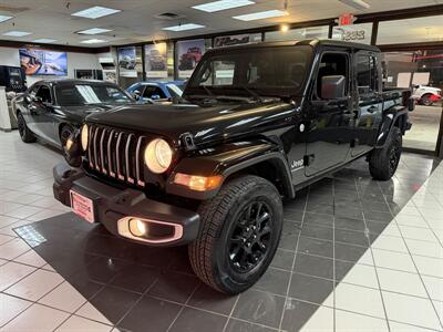2023 Jeep Gladiator Overland 4DR CREW 4X4   - Photo 1 - Hamilton, OH 45015