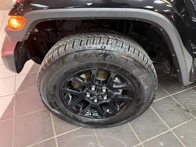 2023 Jeep Gladiator Overland 4DR CREW 4X4   - Photo 31 - Hamilton, OH 45015