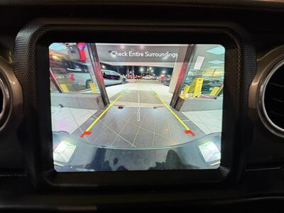 2023 Jeep Gladiator Overland 4DR CREW 4X4   - Photo 16 - Hamilton, OH 45015