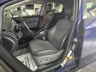 2015 Toyota Prius Four 4DR HATCHBACK   - Photo 9 - Hamilton, OH 45015