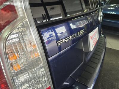 2015 Toyota Prius Four 4DR HATCHBACK   - Photo 31 - Hamilton, OH 45015