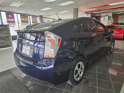 2015 Toyota Prius Four 4DR HATCHBACK   - Photo 4 - Hamilton, OH 45015