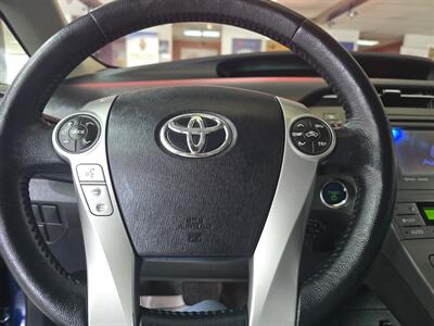 2015 Toyota Prius Four 4DR HATCHBACK   - Photo 24 - Hamilton, OH 45015