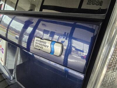 2015 Toyota Prius Four 4DR HATCHBACK   - Photo 32 - Hamilton, OH 45015