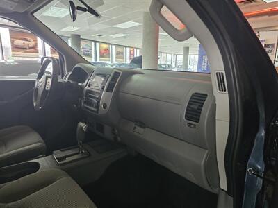 2018 Nissan Frontier SV - Photo 13 - Hamilton, OH 45015