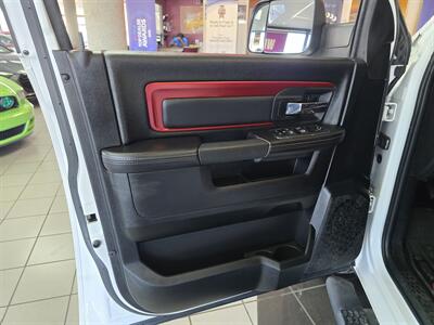 2017 RAM 1500 Rebel 4DR CREW CAB 4X4/HEMI - Photo 7 - Hamilton, OH 45015