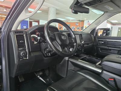 2015 RAM 1500 Sport 4DR CREW CAB 4X4   - Photo 9 - Hamilton, OH 45015