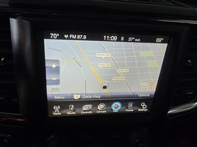 2015 RAM 1500 Sport 4DR CREW CAB 4X4   - Photo 23 - Hamilton, OH 45015