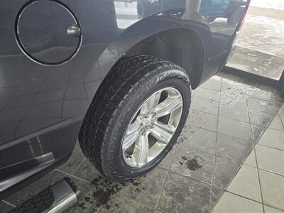 2015 RAM 1500 Sport 4DR CREW CAB 4X4   - Photo 39 - Hamilton, OH 45015