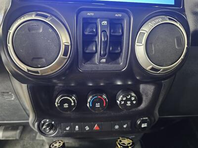 2015 Jeep Wrangler Sahara  4X4 - Photo 17 - Hamilton, OH 45015