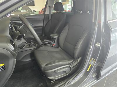 2018 Hyundai Elantra Base 4DR HATCHBACK - Photo 9 - Hamilton, OH 45015