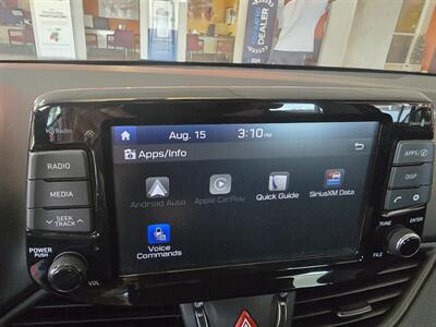 2018 Hyundai Elantra Base 4DR HATCHBACK - Photo 22 - Hamilton, OH 45015