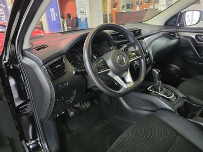 2019 Nissan Rogue S 4DR WAGON - Photo 8 - Hamilton, OH 45015