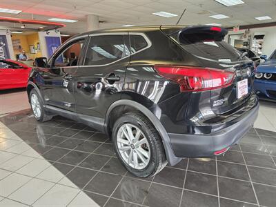 2019 Nissan Rogue S 4DR WAGON - Photo 6 - Hamilton, OH 45015