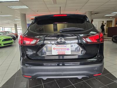 2019 Nissan Rogue S 4DR WAGON - Photo 5 - Hamilton, OH 45015