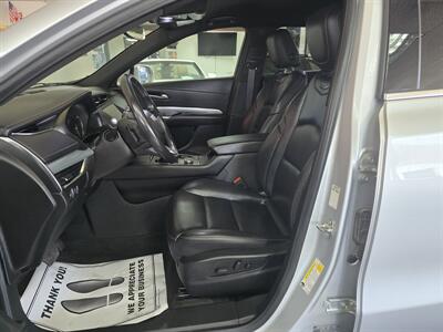 2020 Cadillac XT4 XT4 Premium Luxury 4DR SUV   - Photo 9 - Hamilton, OH 45015