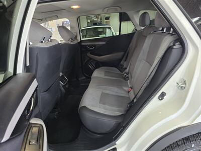 2022 Subaru Outback Premium 4DR CROSSOVER AWD   - Photo 12 - Hamilton, OH 45015