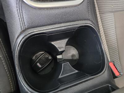 2022 Subaru Outback Premium 4DR CROSSOVER AWD   - Photo 22 - Hamilton, OH 45015