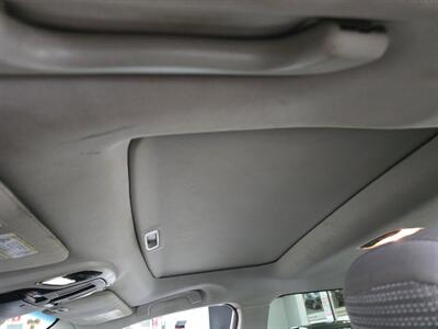 2022 Subaru Outback Premium 4DR CROSSOVER AWD   - Photo 19 - Hamilton, OH 45015