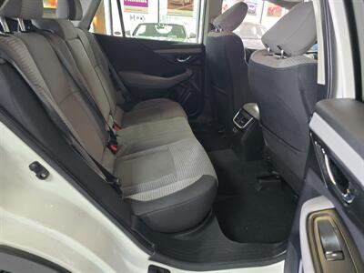 2022 Subaru Outback Premium 4DR CROSSOVER AWD   - Photo 18 - Hamilton, OH 45015