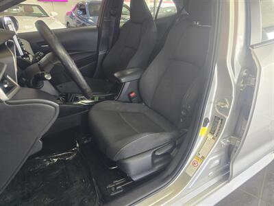 2020 Toyota Corolla SE 4DR HATCHBACK   - Photo 9 - Hamilton, OH 45015