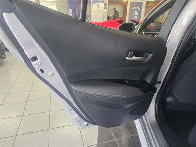 2020 Toyota Corolla SE 4DR HATCHBACK   - Photo 10 - Hamilton, OH 45015