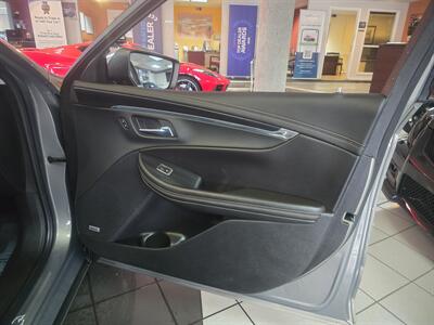2019 Chevrolet Impala Premier 4DR SEDAN   - Photo 12 - Hamilton, OH 45015