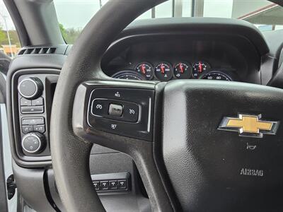 2020 Chevrolet Silverado 3500 Work Truck CREW CAB 4X4/V8   - Photo 19 - Hamilton, OH 45015
