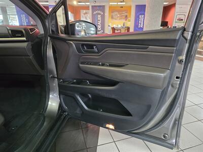 2019 Honda Odyssey EX-L 4DR MINI-VAN - Photo 12 - Hamilton, OH 45015