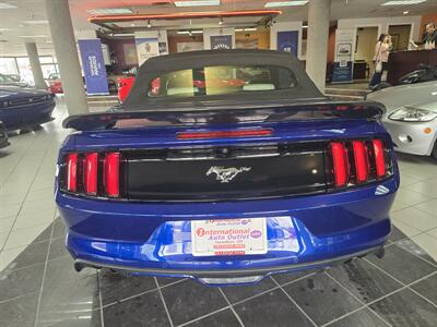 2015 Ford Mustang EcoBoost Premium   - Photo 9 - Hamilton, OH 45015