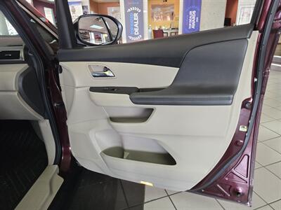 2014 Honda Odyssey EX-L   - Photo 9 - Hamilton, OH 45015