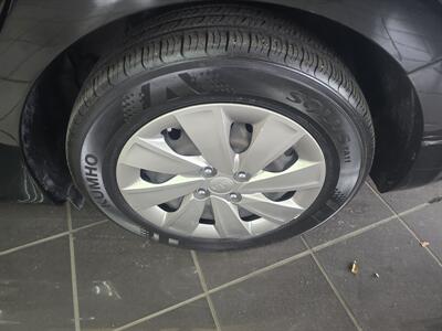 2019 Kia Rio S 4DR SEDAN   - Photo 24 - Hamilton, OH 45015