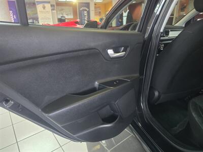 2019 Kia Rio S 4DR SEDAN   - Photo 12 - Hamilton, OH 45015