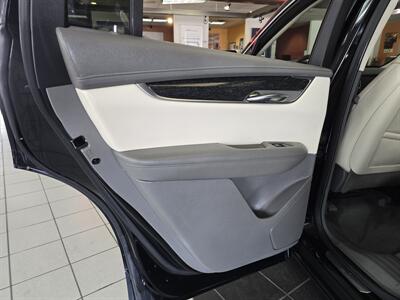 2020 Cadillac XT6 Premium Luxury 4DR SUV - Photo 10 - Hamilton, OH 45015