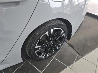 2021 Kia K5 GT-Line 4DR SEDAN AWD   - Photo 30 - Hamilton, OH 45015