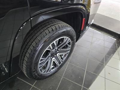 2024 Jeep Wagoneer Series II 4DR SUV 4X4   - Photo 43 - Hamilton, OH 45015