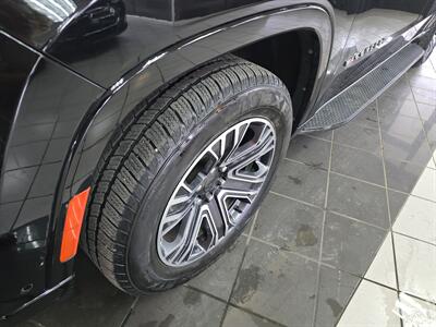 2024 Jeep Wagoneer Series II 4DR SUV 4X4   - Photo 44 - Hamilton, OH 45015