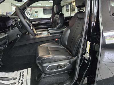 2024 Jeep Wagoneer Series II 4DR SUV 4X4   - Photo 9 - Hamilton, OH 45015