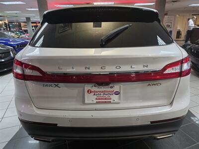 2018 Lincoln MKX Select 4DR SUV AWD   - Photo 8 - Hamilton, OH 45015