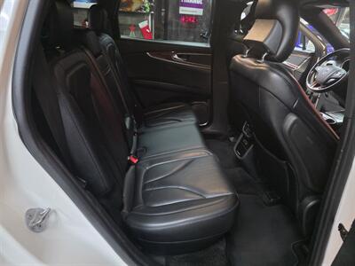 2018 Lincoln MKX Select 4DR SUV AWD   - Photo 37 - Hamilton, OH 45015