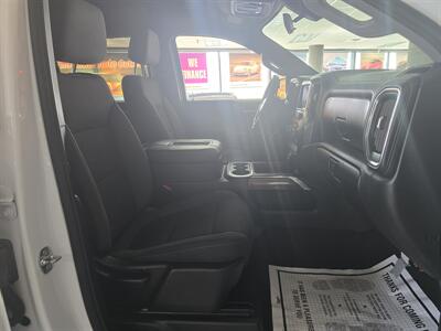 2021 Chevrolet Silverado 1500 RST   - Photo 14 - Hamilton, OH 45015