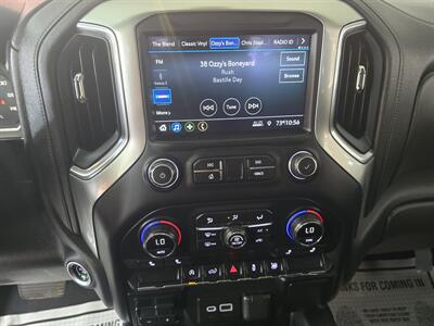 2021 Chevrolet Silverado 1500 RST   - Photo 25 - Hamilton, OH 45015