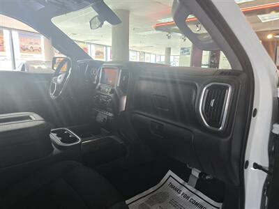 2021 Chevrolet Silverado 1500 RST   - Photo 13 - Hamilton, OH 45015