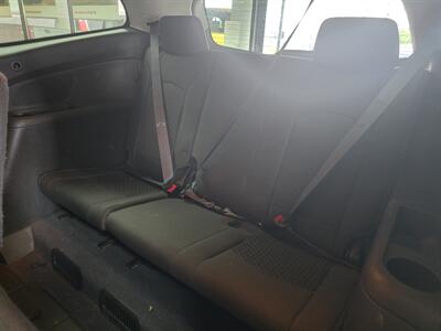 2010 Chevrolet Traverse LT 4DR SUV   - Photo 13 - Hamilton, OH 45015