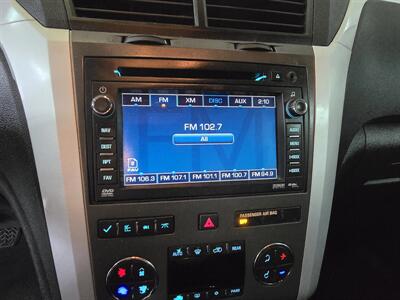 2010 Chevrolet Traverse LT 4DR SUV   - Photo 27 - Hamilton, OH 45015