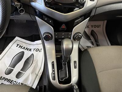 2012 Chevrolet Cruze LS 4DR SEDAN - Photo 15 - Hamilton, OH 45015