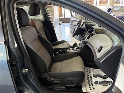 2012 Chevrolet Cruze LS 4DR SEDAN - Photo 21 - Hamilton, OH 45015