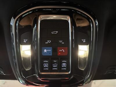 2024 Jeep Grand Wagoneer L Obsidian   - Photo 18 - Hamilton, OH 45015