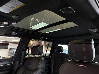 2024 Jeep Grand Wagoneer L Obsidian   - Photo 21 - Hamilton, OH 45015