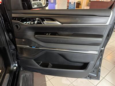 2024 Jeep Grand Wagoneer L Obsidian   - Photo 32 - Hamilton, OH 45015